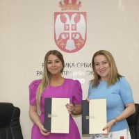 126b3d02-2fd9-46fc-81ff-e770e5645f4b