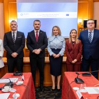 59cd80a3-1a8f-42ec-943d-5291602f18a5