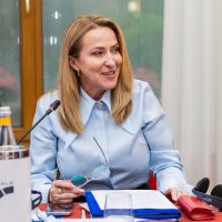 7ab765f1-6b68-4c7f-bcfc-e0aedc7d4fb9