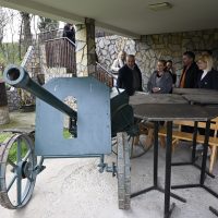 9ead5fa8-864c-4543-9e19-dbb18ca52bce